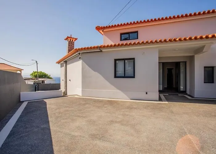 Pena View * Santa Cruz (Madeira)